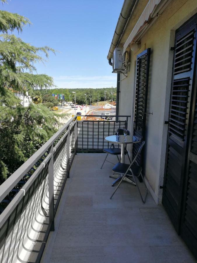 Apartment Violeta 1 Funtana Exterior photo